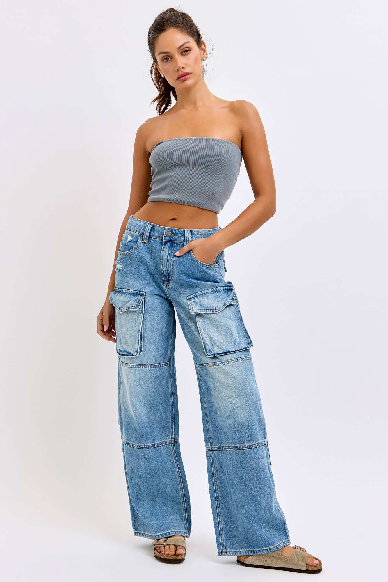 Margo Mid Rise Cargo Pocket Skater Jean ~ Light Denim