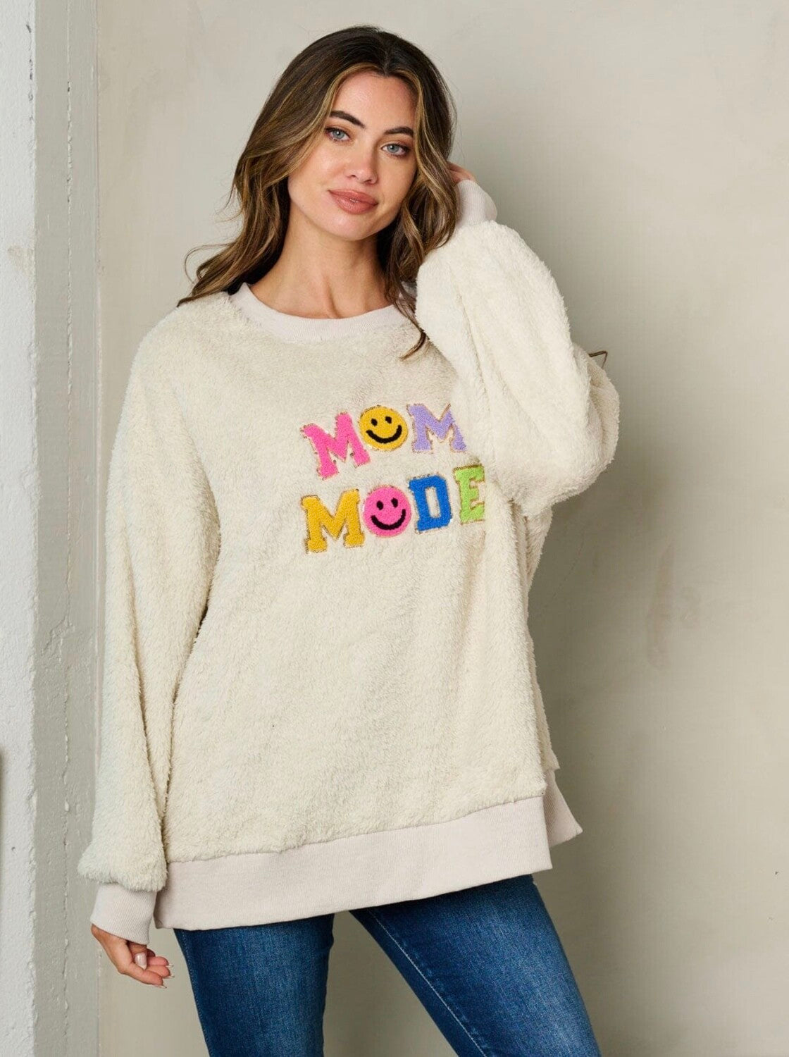 MOM MODE Fuzzy Graphic Pullover ~ Taupe