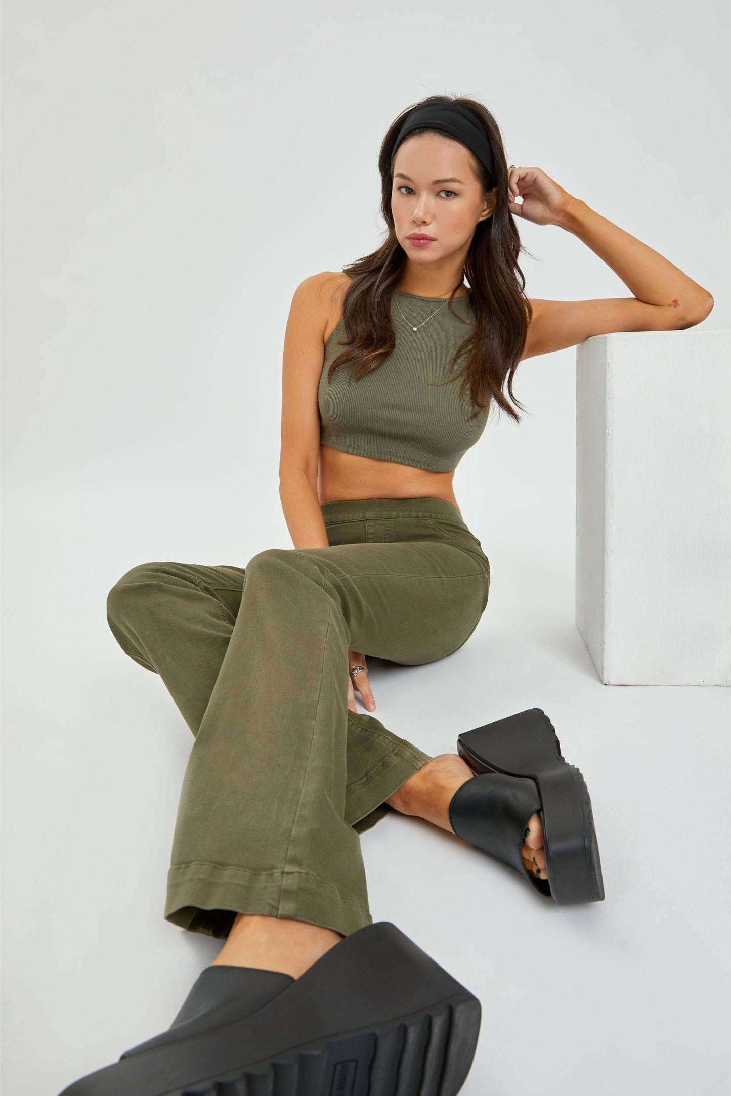 Sadie Mid Rise Flare Jeggings ~ Olive