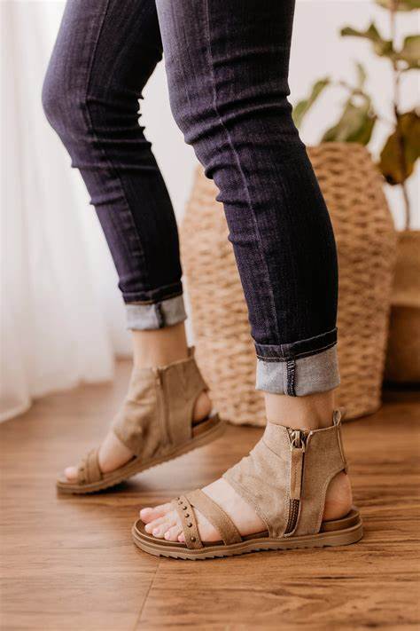 Very G Celeste Side Zip Sandal ~ Tan