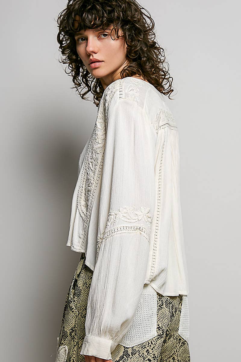 POL Floral Embroidered Woven Top ~ Ivory