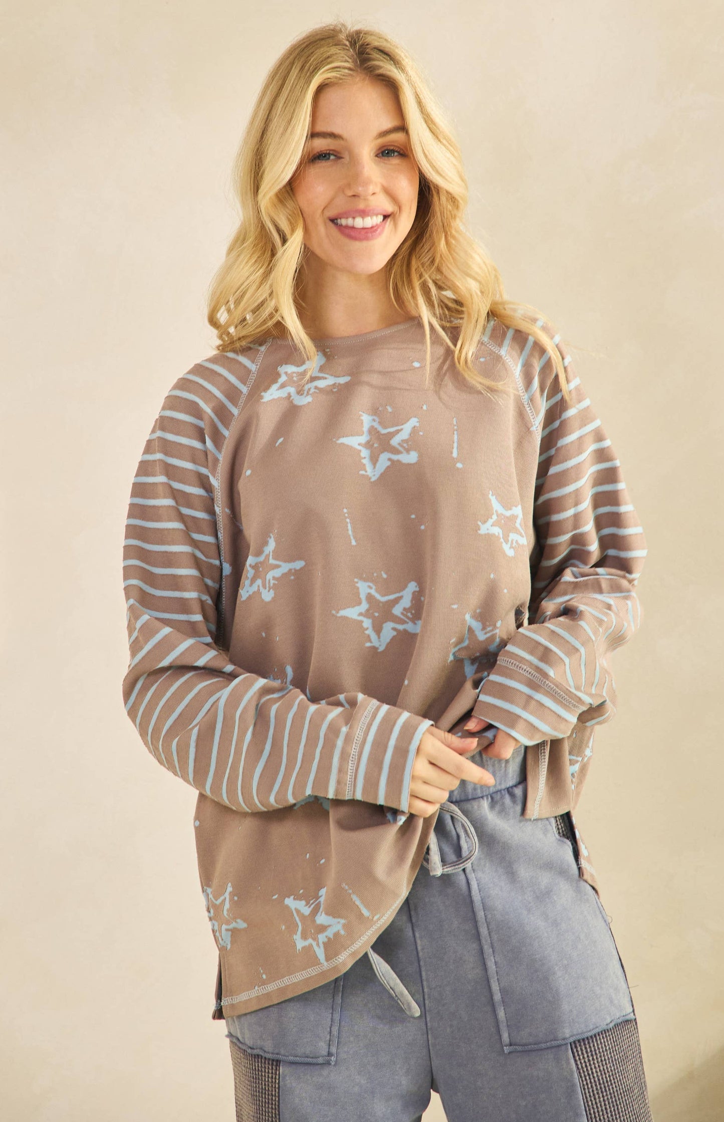 Sheri Striped Sleeve Star Top ~ Mocha