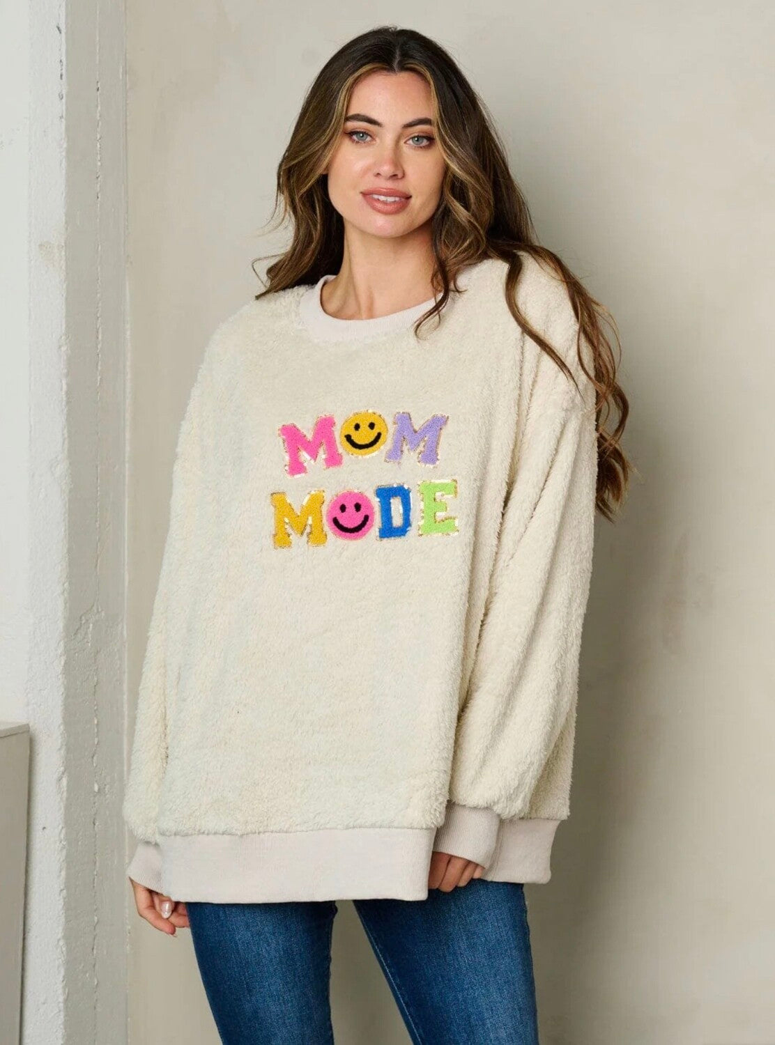 MOM MODE Fuzzy Graphic Pullover ~ Taupe