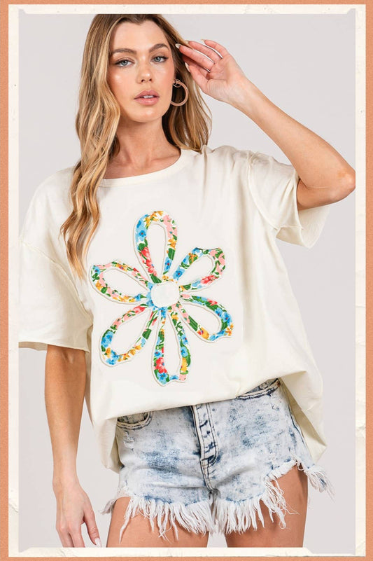 Daisy Patch Floral Applique Top ~ Ivory