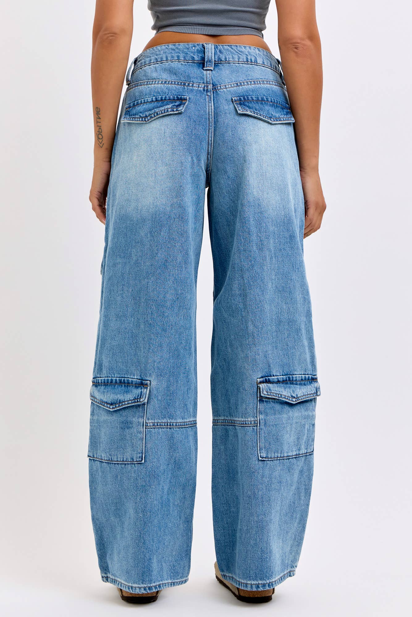 Margo Mid Rise Cargo Pocket Skater Jean ~ Light Denim