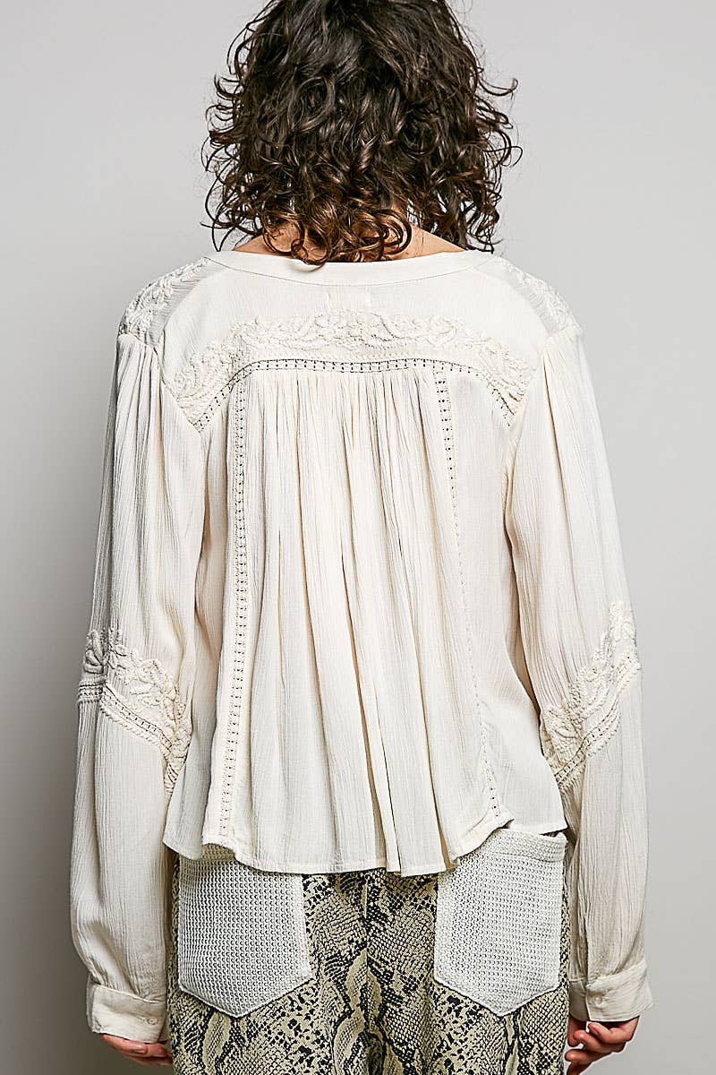 POL Floral Embroidered Woven Top ~ Ivory