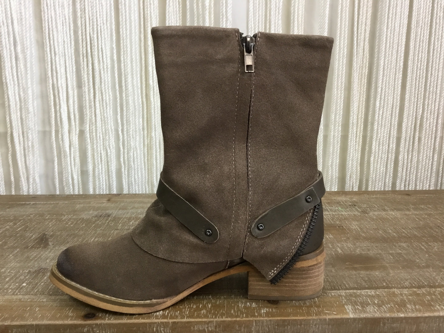 Naughty Monkey Shelley Boot ~ Taupe