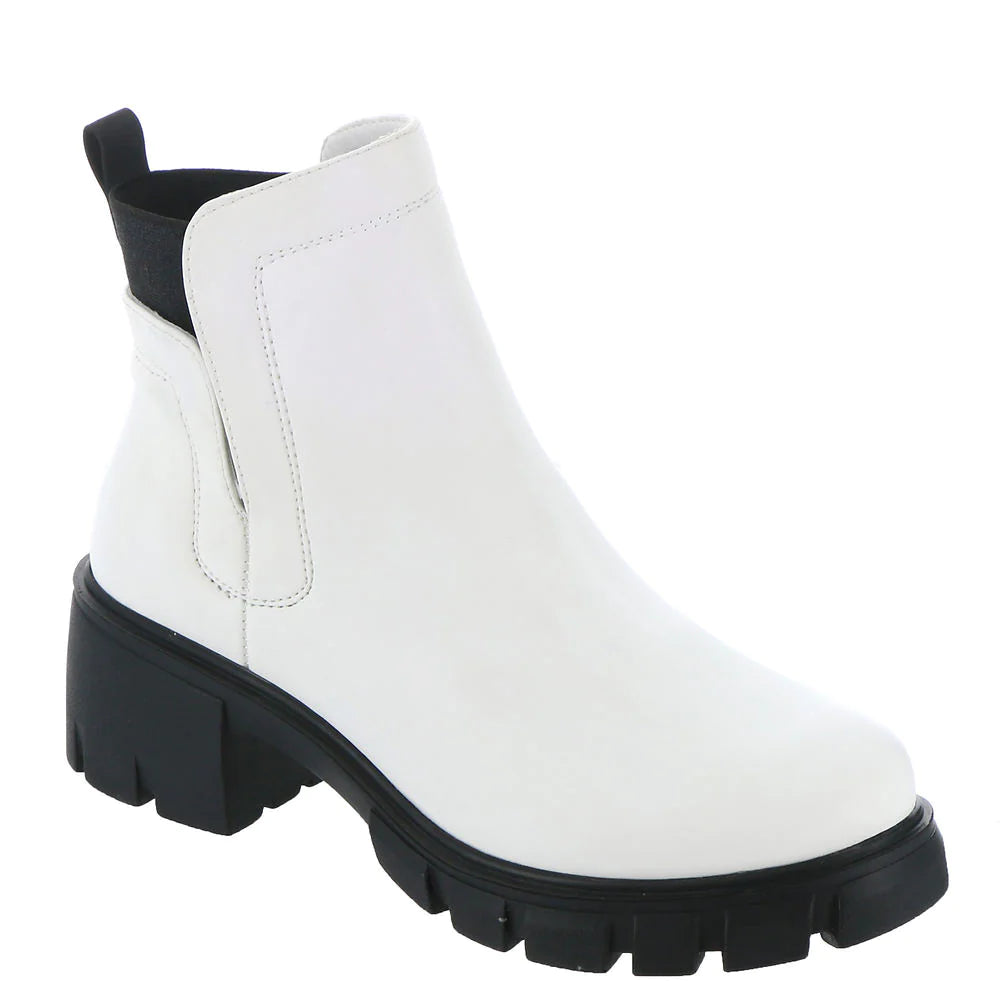 Very G Dana Pull On Boot ~ White