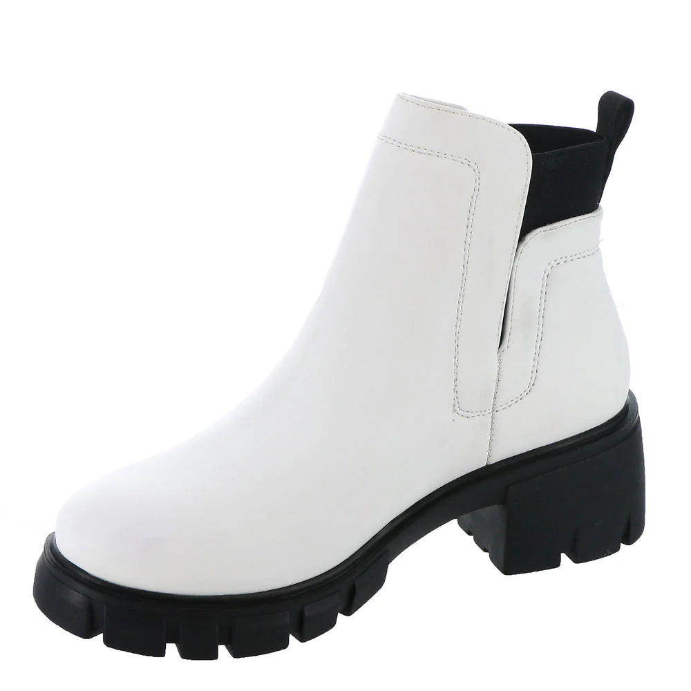 Very G Dana Pull On Boot ~ White