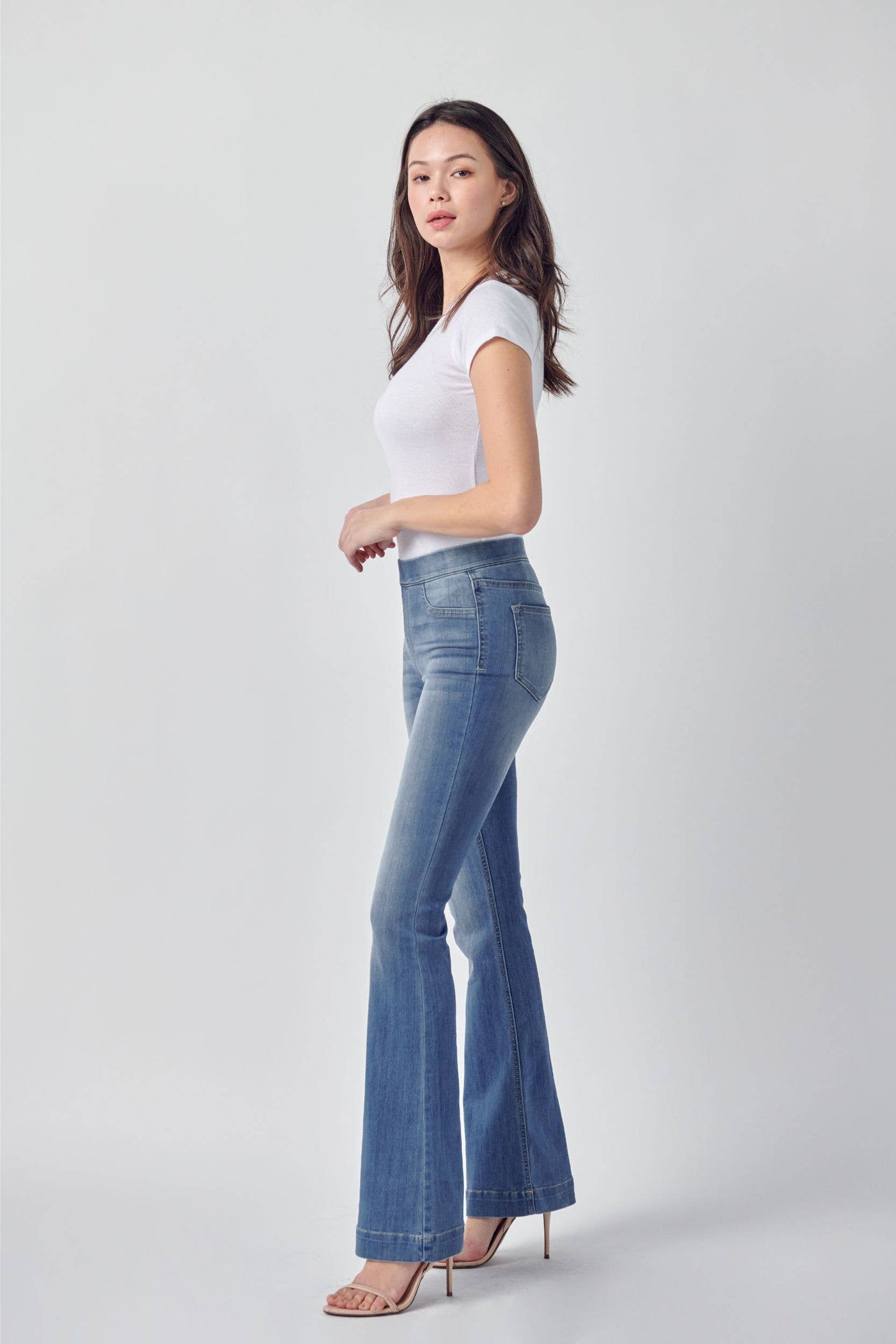 Carlie Pull On Jegging Jeans ~ Medium Denim