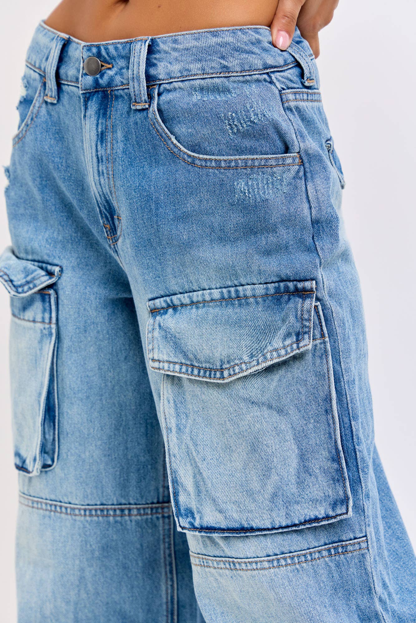 Margo Mid Rise Cargo Pocket Skater Jean ~ Light Denim