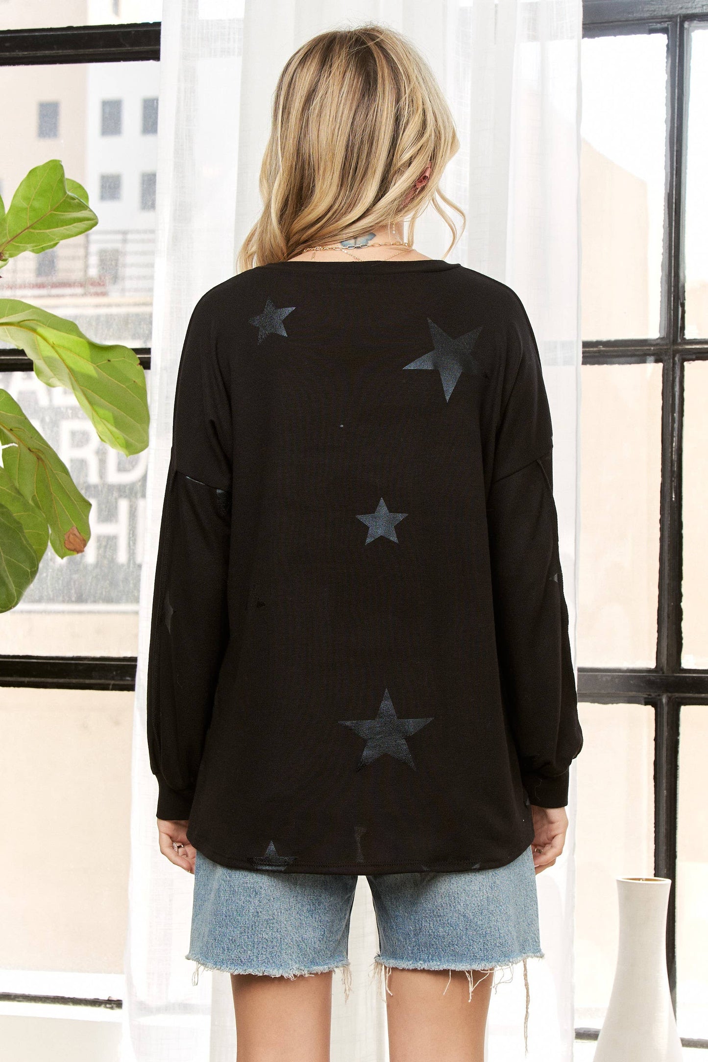 Sadie Exposed Seam Star Top ~ Black