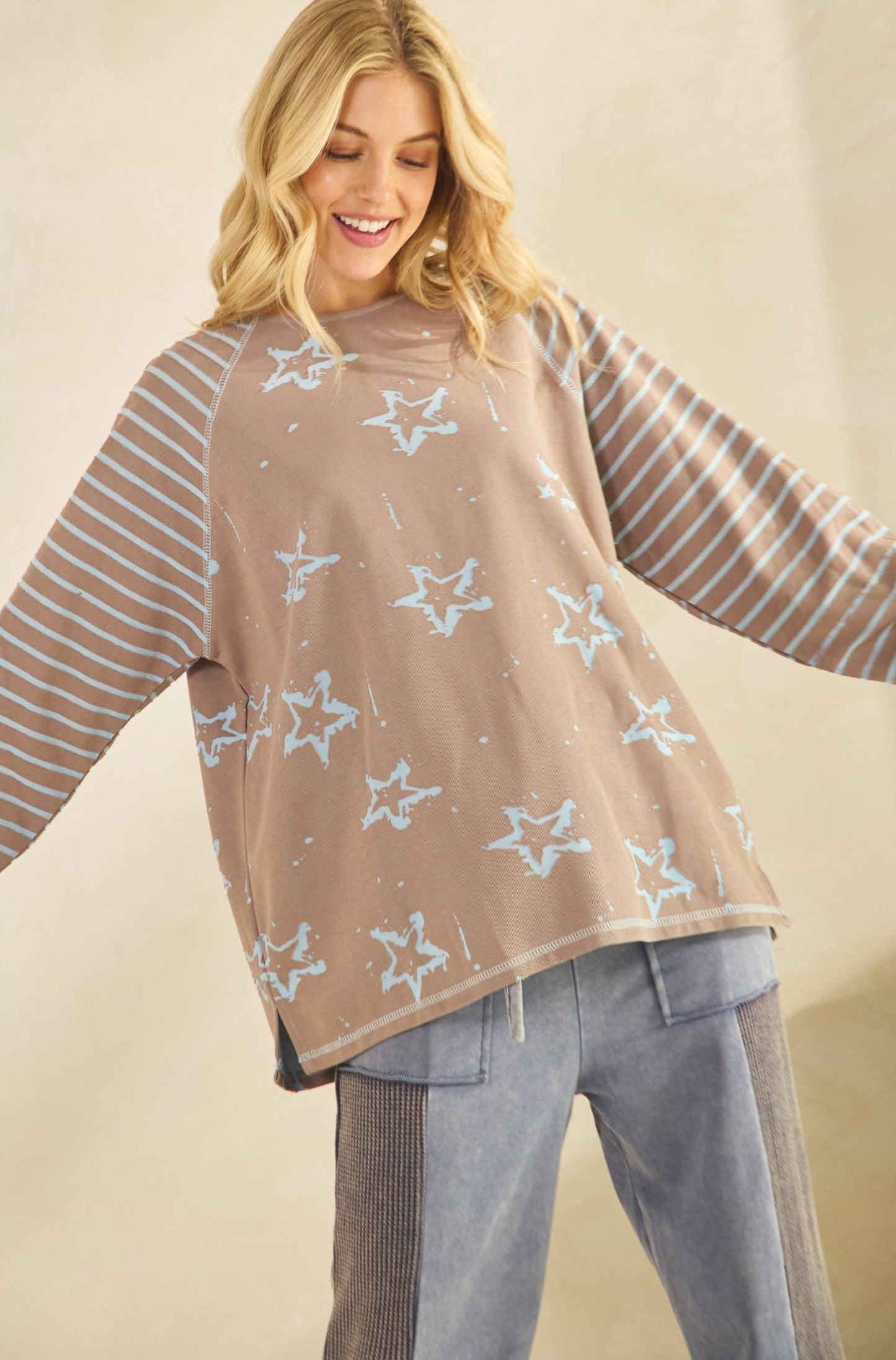 Sheri Striped Sleeve Star Top ~ Mocha