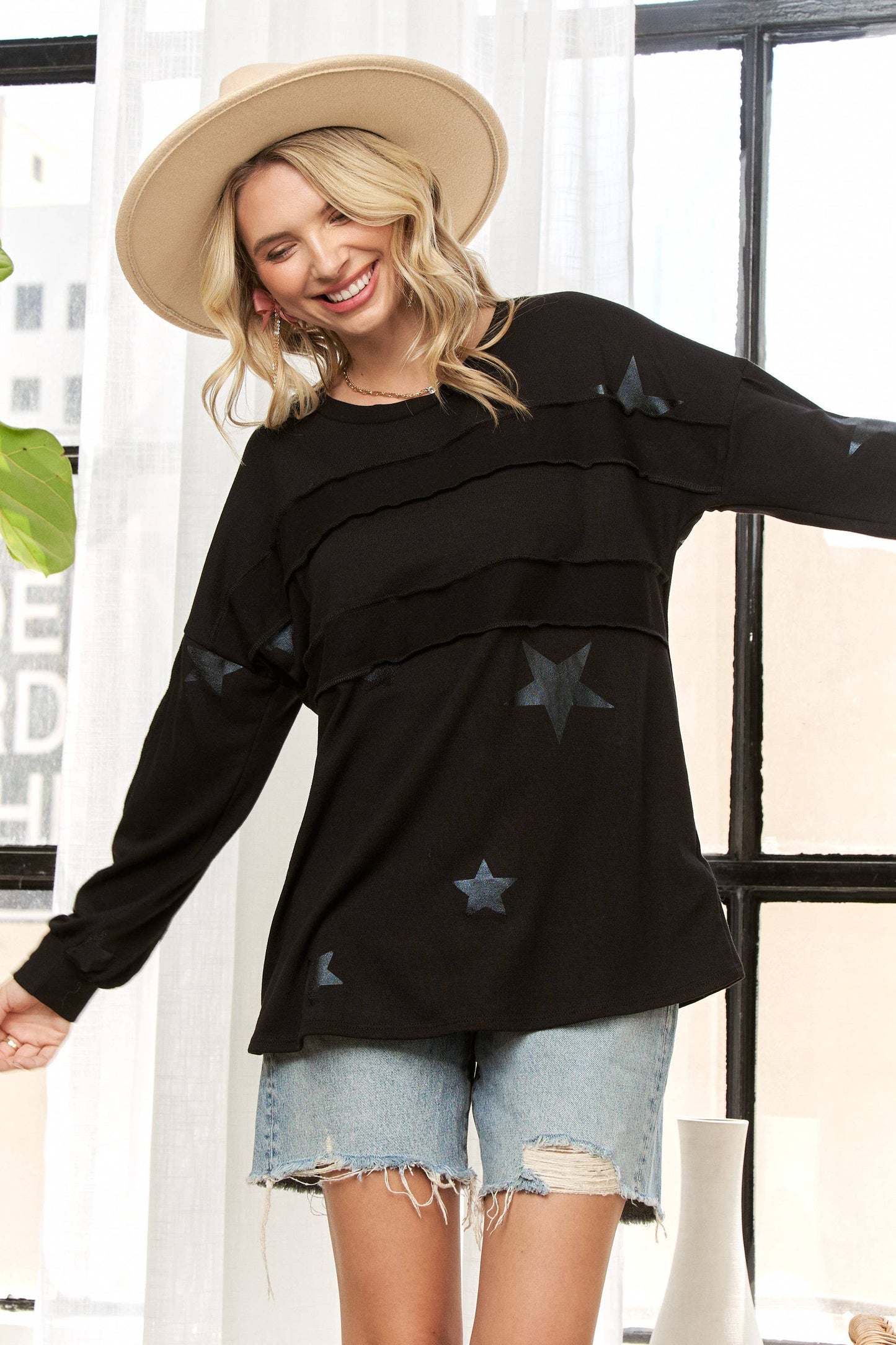 Sadie Exposed Seam Star Top ~ Black